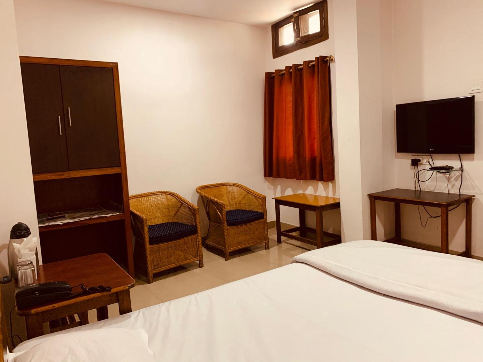 Hotel Devika Dibrugarh 外观 照片