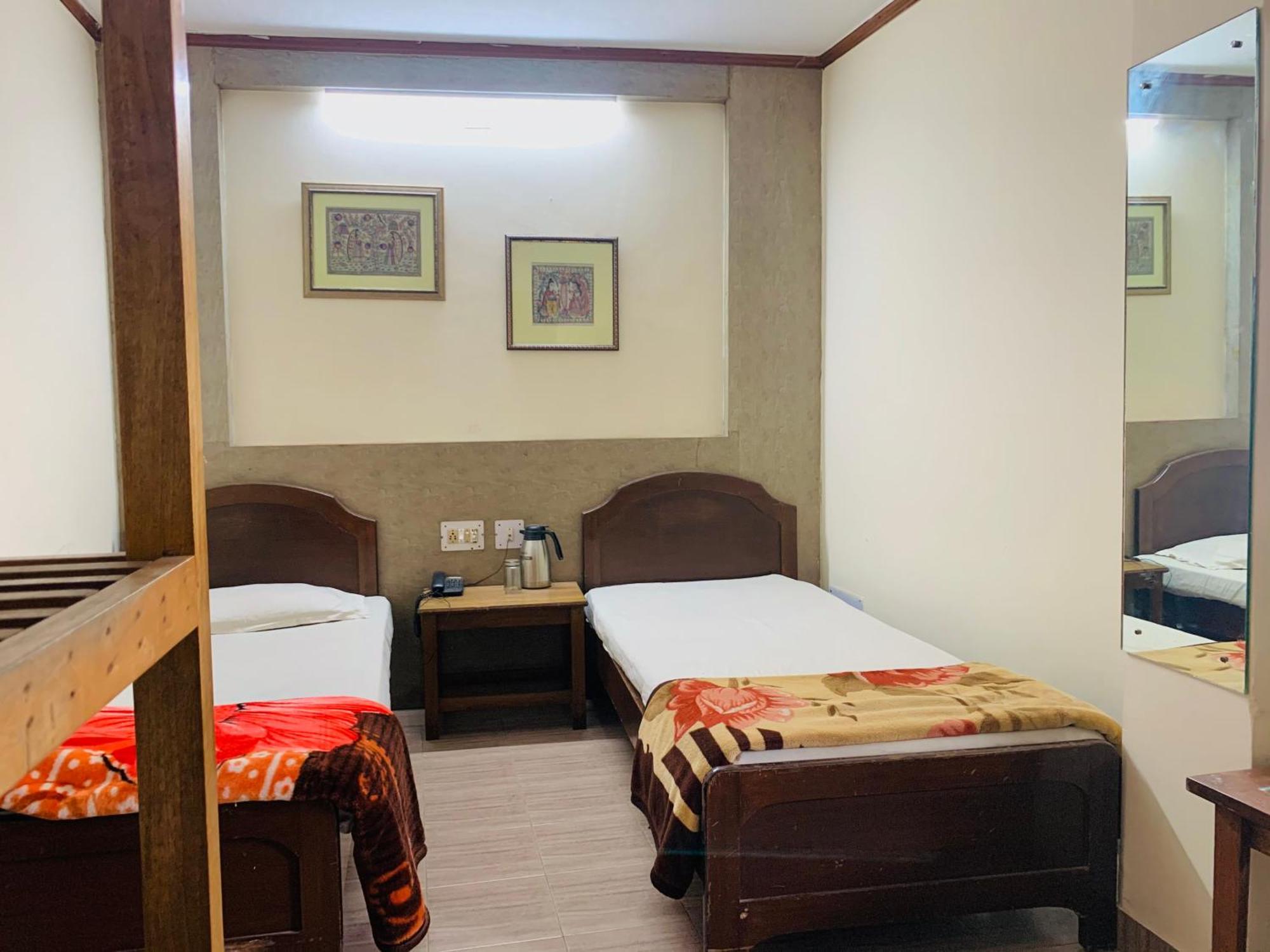 Hotel Devika Dibrugarh 外观 照片